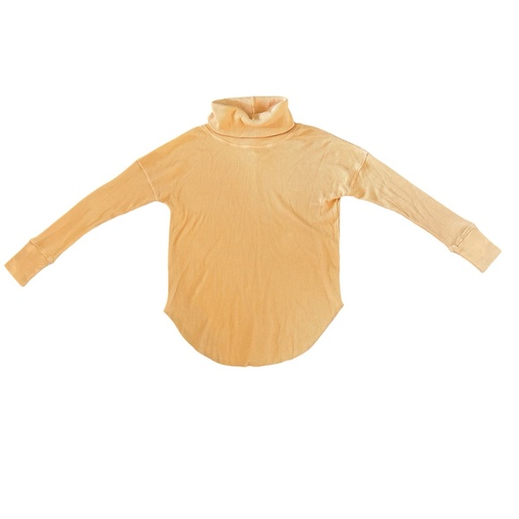 Aritzia Long Sleeve Turtle Neck - Picture 4 of 11